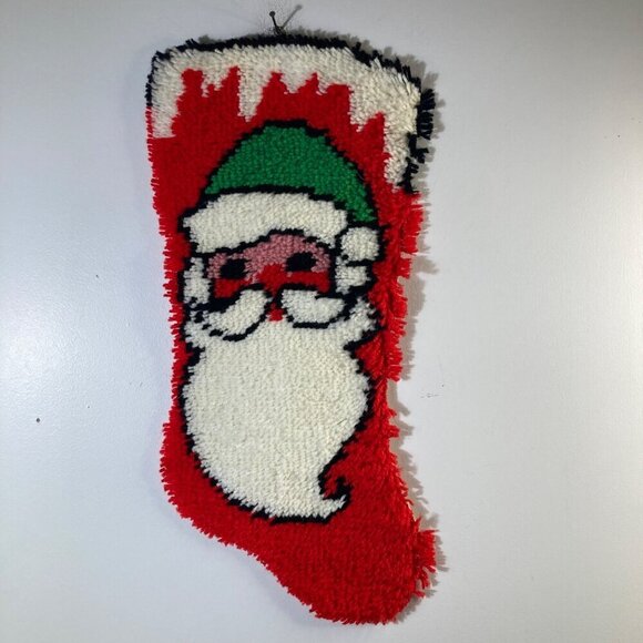 Vintage Latch Hook Santa Stocking Wall Hanging 12 x 26" Red White Green - Picture 1 of 5